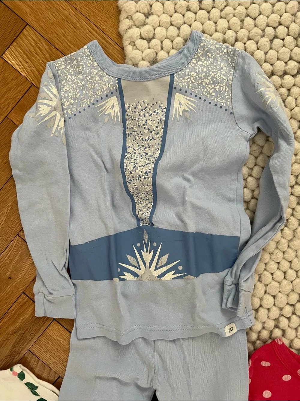 GAP Pajamas (7 pairs all size 6)